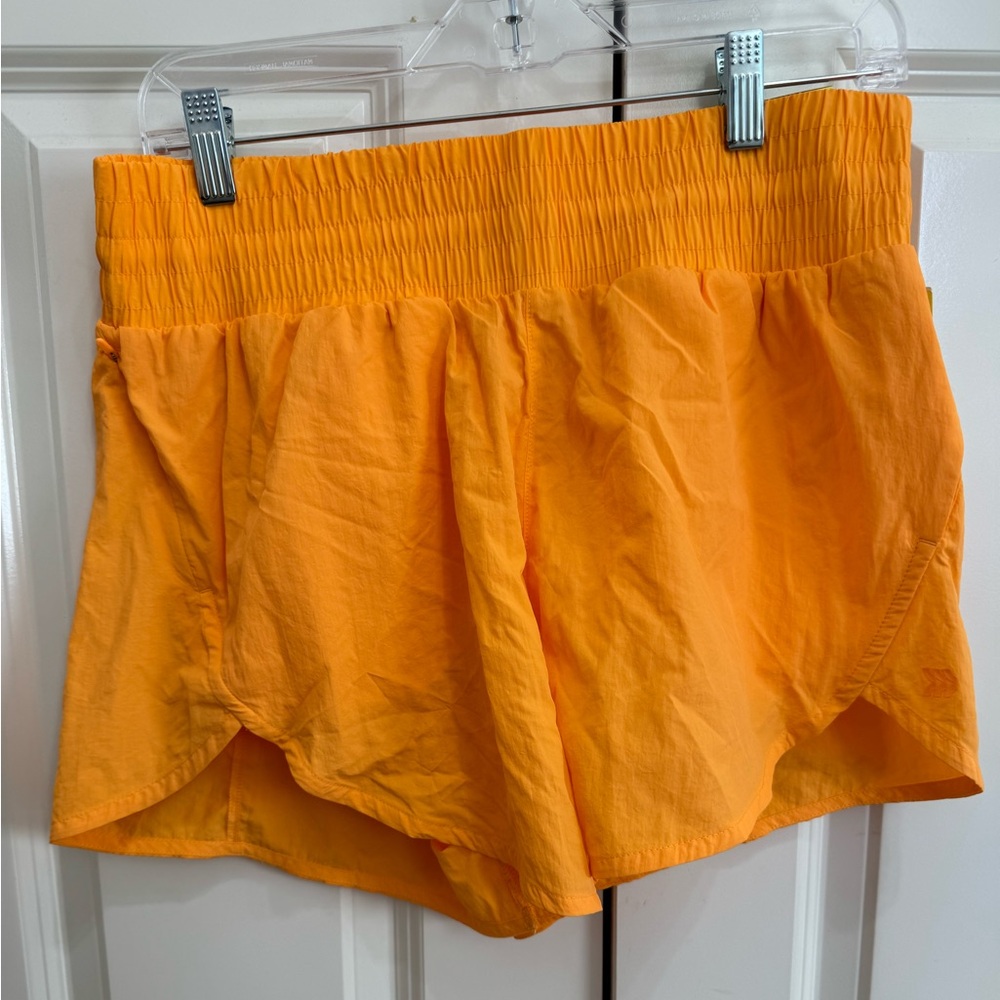NWT all in motion high rise athletic shorts!! (Brighter irl)